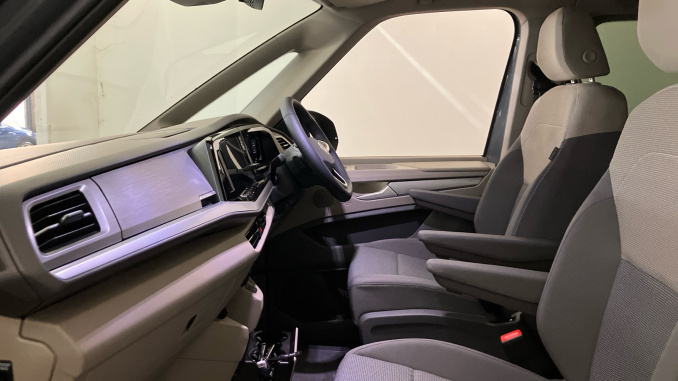 Volkswagen Multivan 2.0 TDI Life 5dr DSG Diesel Estate - Image 23